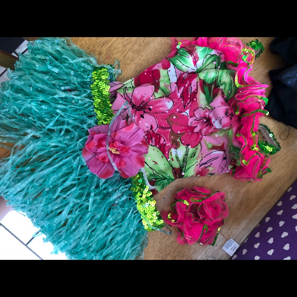 Aloha Dance Costume Size 8-10
